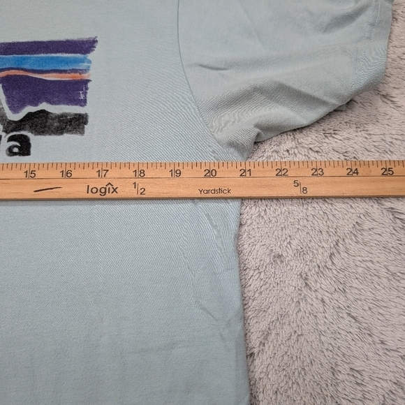 Patagonia Shirt Mens L Blue Light Legacy Label Tee Slim Fit Cotton Blend Outdoor - Picture 4 of 7